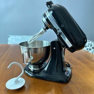 Kitchen Aid Artisan Mixer